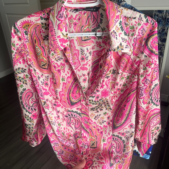 Zara- Pink Blouse - Picture 2 of 3